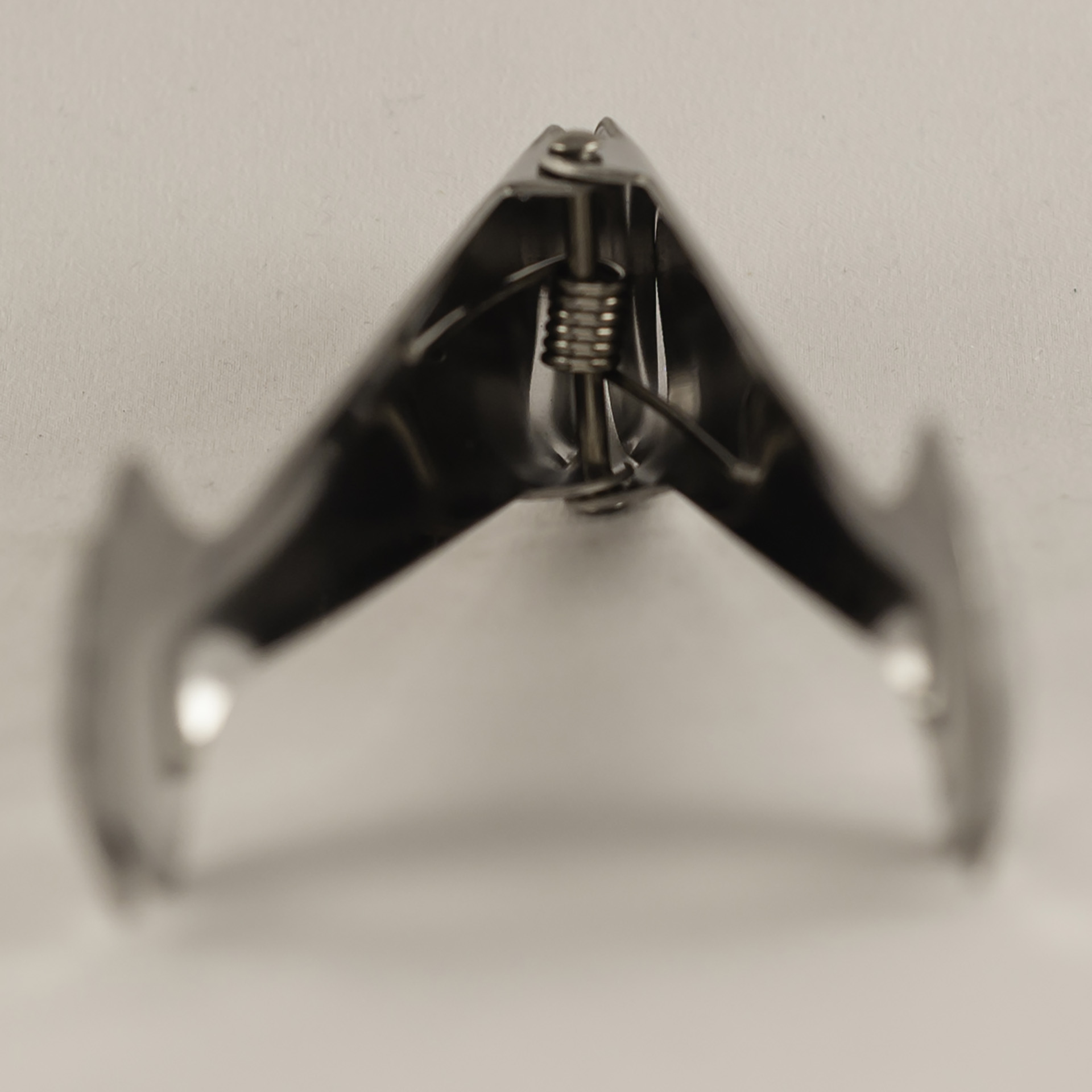 Ice Tong Trevo Inox W/ Spring