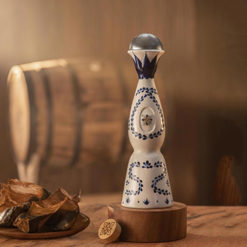 Tequila Clase Azul Reposado Magnum 1,75L 40% Tequila Clase Azul Reposado Magnum 1,75L 40%
