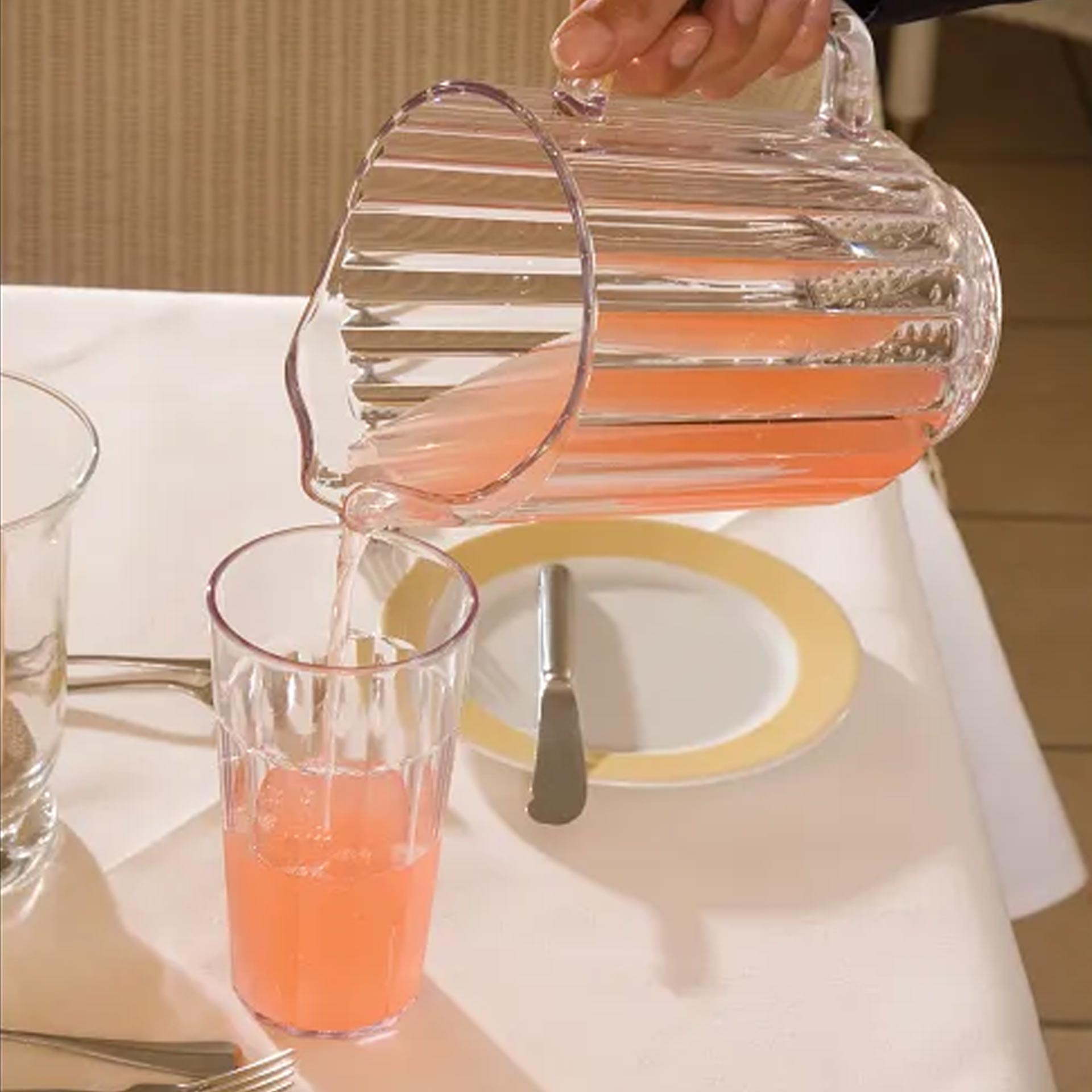 Clear Polycarbonate Pitcher 0,95L