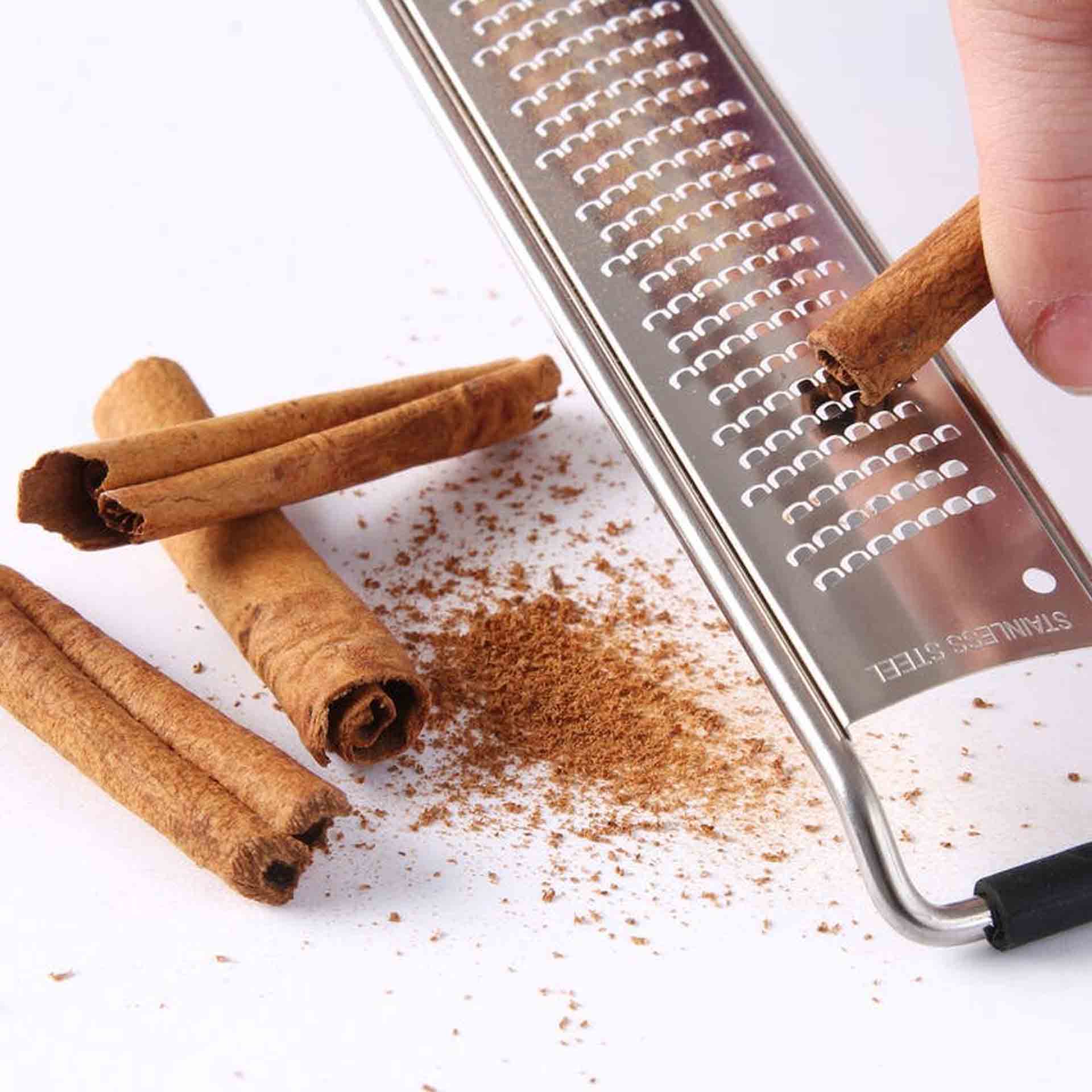 Fine Grater 220X35Mm